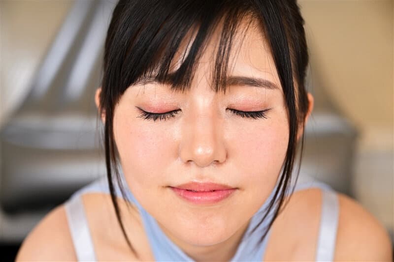 KIWVR-434 【VR】【時間無制限！発射無制限！】Icup神乳泡姫に臭いち○ぽをしゃぶって即尺で抜いてもらえるご奉仕献身サービス！肉感淫乱ボディとエロま○こで満足するまで何度でも搾り取られる【ごっくん?挟射?中出し2発射】ゴムNG！子作り孕ませOK！高級ソープ 菊池まや