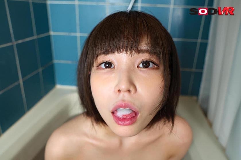 DSVR-1138 【VR】〈 月乃ひな 初 VR 〉 偶然僕の家に泊まりに来ていたボーイッシュな幼馴染ひな、僕がお風呂に入っていると、気付かず入って来た ！？ キレイすぎるおっぱいをガン見していると僕の股間はすでに勃起！！ 「ねぇ、大きくなってるよ…私の