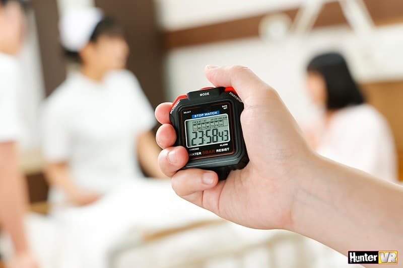 HUNVR-103 【VR】 そなたに時間を止める能力を授けよう！謎のストップウォッチで時間を止めて、ナースも女医もかわいい入院患者も好き放題のヤリ放題！！時間停止VR 病院編