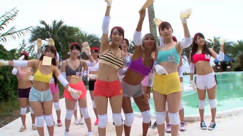 SDEN-017 SODファン大感謝祭！歴代専属女優大集合！SODstar2名含む超豪華超人気女優16名と一般募集素人ファンによる夢の大乱交！1泊2日！総発射数72発 射精無制限ぜつりんバスツアー2（※素人男性18名参加）