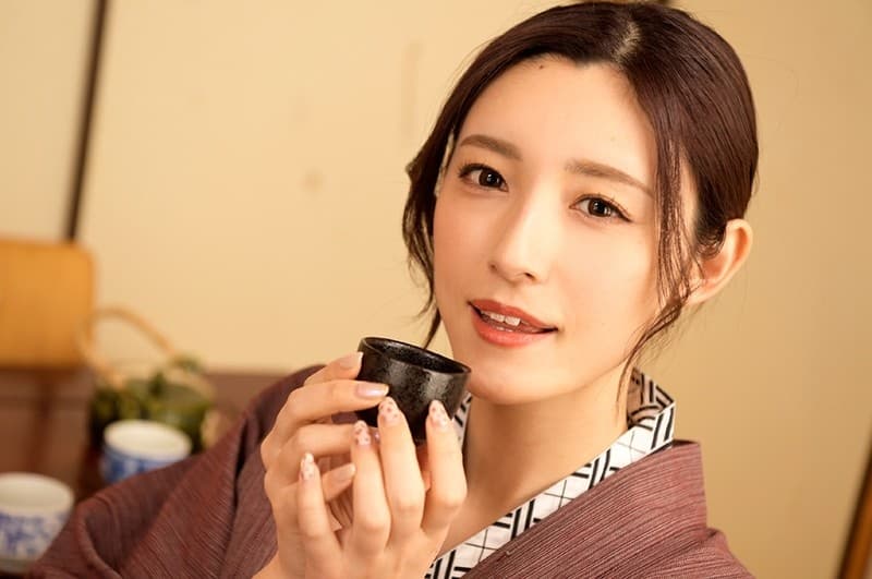 WPVR-228 【VR】社員旅行の温泉宿で美人部下と声ガマン性交…でも宴会中に不倫で生はマズくない？ 森沢かな