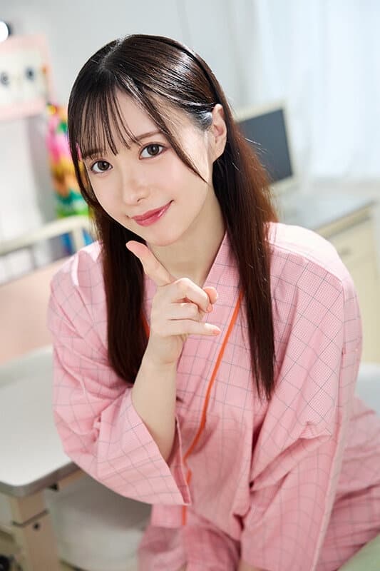 URVRSP-306 【VR】【フリースタイルVR】検査入院中の欲求不満彼女が院内でこっそり誘惑してきて何度も僕の精子をおねだりしてくる！ ゆい