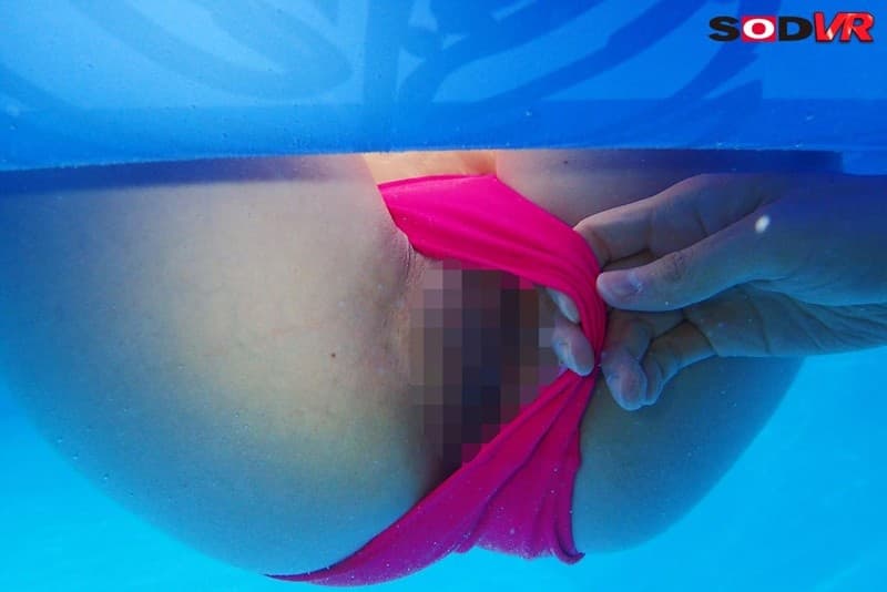 DSVR-253 【VR】VR史上初！水の中に潜り込むVR 超清楚Eカップ女子大生の豪邸に招かれプールの中でこっそりイカセたら火が付いて、まさかの密着セックス2回戦！