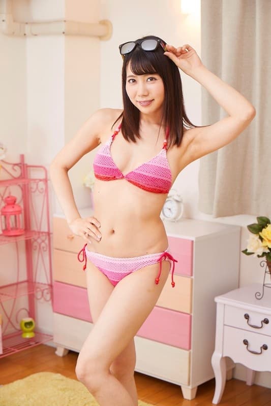 KMVR-414 【VR】付き合いたての彼女が僕の目の前で大胆水着ファッションショー！買い込んだ水着をウキウキで見せてくれる彼女に発情した僕のチ●ポは我慢汁だだ漏れ！興奮の相乗効果によって火照った身体が混じり合う超密着ラブラブSEXに！！！…