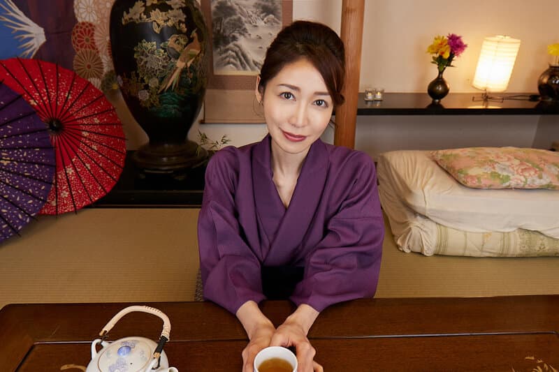 VRKM-392 【VR】1泊2日射精し終えるまでエンドレスに快感神経を愛撫する逆夜●い旅館 篠田ゆう