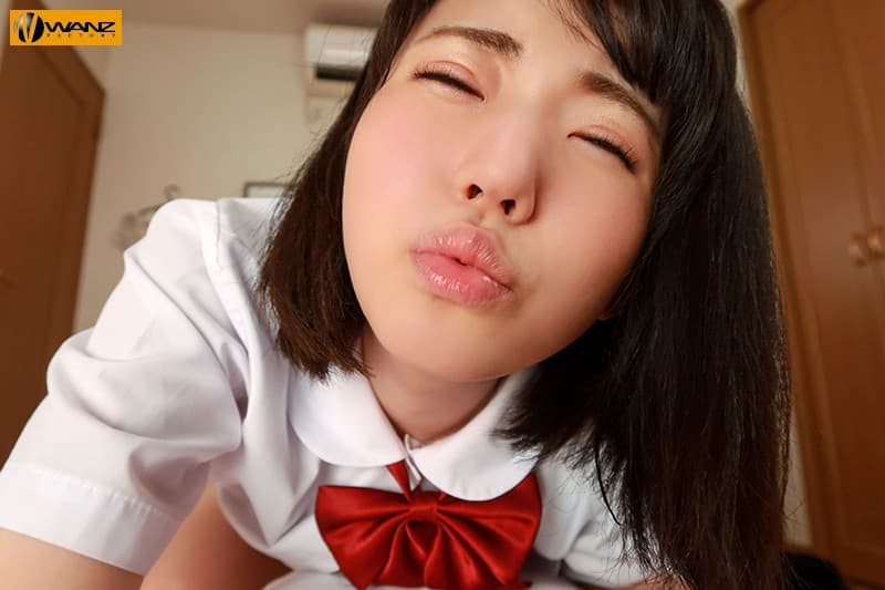 WAVR-033 【VR】超ビンカンな僕のカノジョ?ひかる。親にこっそり声我慢SEXでイキそうになるたびディープキスで口をふさいでくる！！ 「いっぱいチューして…キスしないと私、たくさん声出ちゃうから…！！」