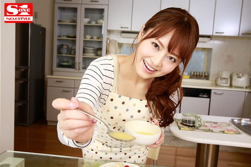 SIVR-018 【VR】キス魔なアッキー（妻）とイチャイチャSEXしまくり新婚生活を超リアルVR体験！ 朝起きてから寝るまで隙あればキス！出勤前の超バキュームフェラ＆帰宅後は近距離で見つめ合い超密着ベロキスSEX！ 吉沢明歩