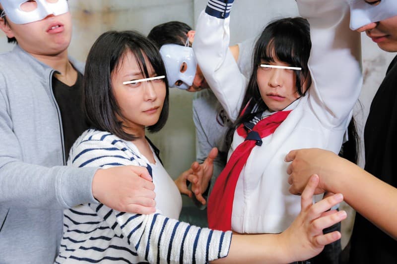 APVR-004 【VR】VR長尺 母娘W中出し輪姦VR