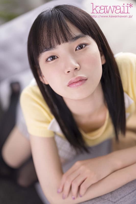 KAVR-211 【VR】教え子のえちえち誘惑に負けた僕は至近距離で見つめられながらだいしゅきホールド中出し 花詠陽菜