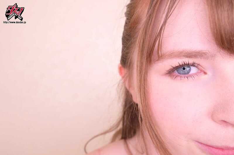 DSVR-036 【VR】友人夫婦と温泉旅行、自分の嫁と相手の旦那にバレないように囁き密着濃厚不倫SEX 1