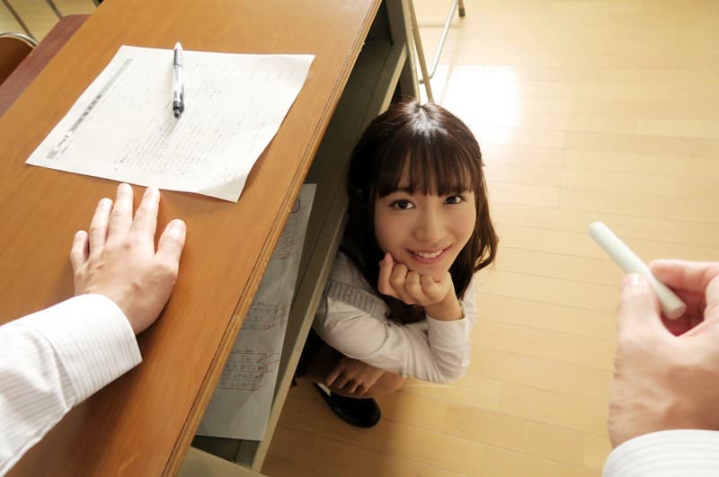 WPVR-145 【VR】学級崩壊クラスで授業中…イタズラ制服美少女と声ガマン性交…でも教室で生はマズくない？ 星奈あい