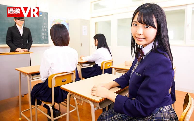 NHVR-070 【VR】今日は全裸の日だよ！？転校した学校は金曜日に服を着て登校したら退学だった VR 転校生の初全裸登校編