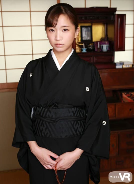 VOVS-321 【VR】長尺41分?高画質 鈴木真夕 許して、アナタ…。背徳の未亡人