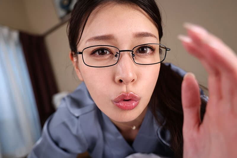 SAVR-369 【VR】大人になる、寮卒業まで。まるで挿入のような手コキを。男子校の寮内にて。隠れて優しくヌいてもらっていたが、卒業と同時にもの凄い膣コキでヌいてくれた地味な寮母さん 橘メアリー