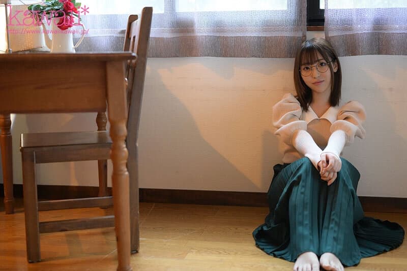 KAVR-423【VR】【kawaii＊むちむち肉感VR】脱いだら凄かった…！！慎ましい文学少女の淫らで肉肉しい女体 オカズにされたい変態マゾと静謐な世界で不道徳に交じり狂う 卯佐美りん