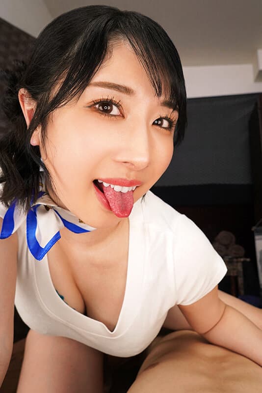 PXVR-296【VR】焦らしの天才！「もうなんでもするからチ○コ触ってぇえっ！！」と男性客を悶絶させるのが趣味のGカップ小悪魔痴女ヤリマンエステティシャン 小野坂ゆいか【8K】