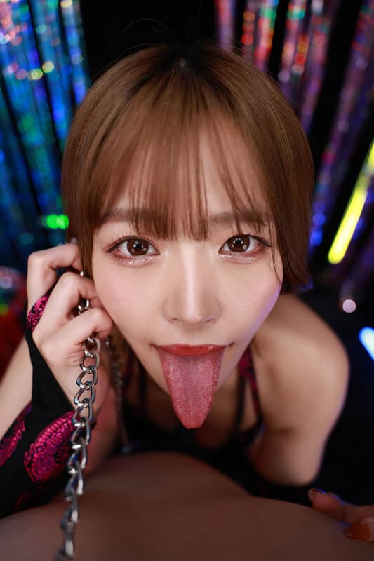 VRKM-1602【VR】シン?顔面特化アングルVR ～ギャル?椿りかが顔面至近距離でボクを’前のめり杭打ちピストン’で射精管理する！！～