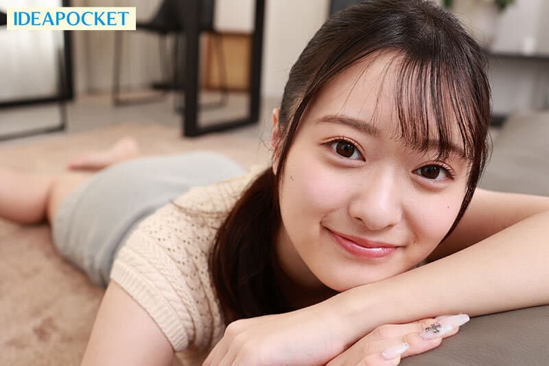 IPVR-322  【VR】愛らしさ全開美少女 花守夏歩 愛嬌抜群でスケベな彼女とガチ恋超接近密着 FIRST 8K VR