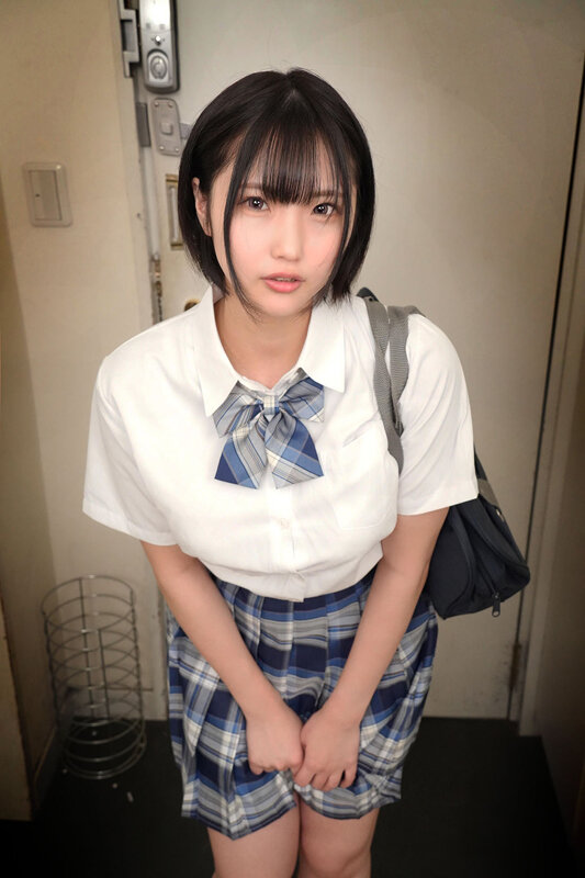 SAVR-695 [VR] After school, the submissive schoolgirl Himari Momose offers up her beautiful big tits in the hopes of having her hole filled with a dick