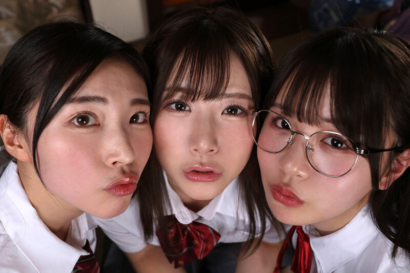 SAVR-675 [VR] My once-in-a-lifetime popularity has arrived!! During a school trip, I was in a battle with my three girlfriends, who wanted me to cum inside them from the moment we arrived until late at night.