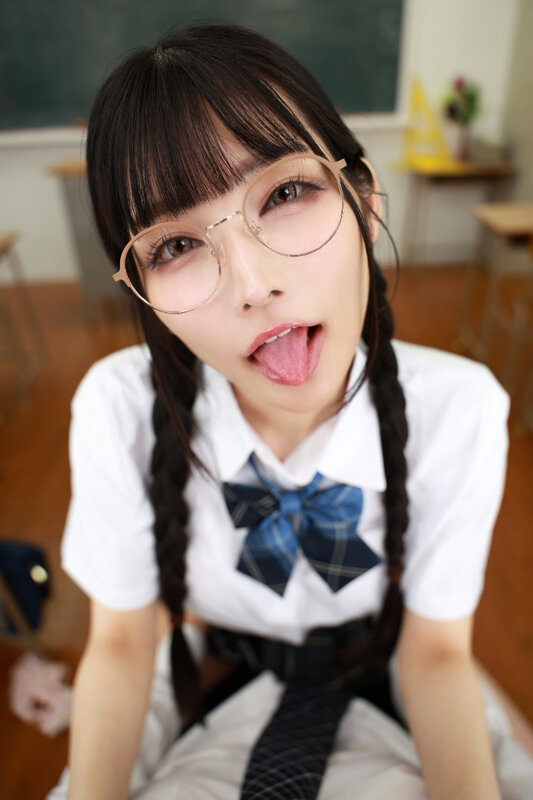 SAVR-747 [VR] “I love you, I love you, I love you!” Love virus infection, Ecchi panic, Sakura-chan