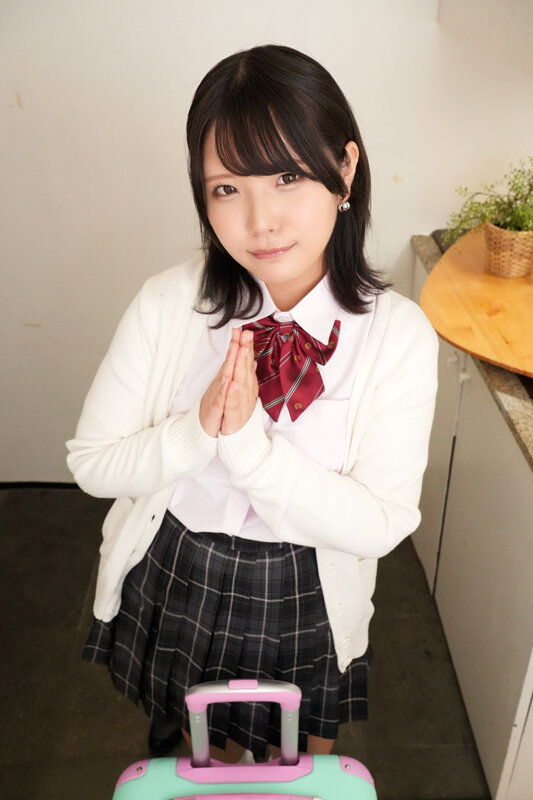 SAVR-700 [VR] “I’ll do it if you let me stay over?” My big-assed JK niece runs away from home and teases me with her voluptuous erotic manga body. Hina Kawai