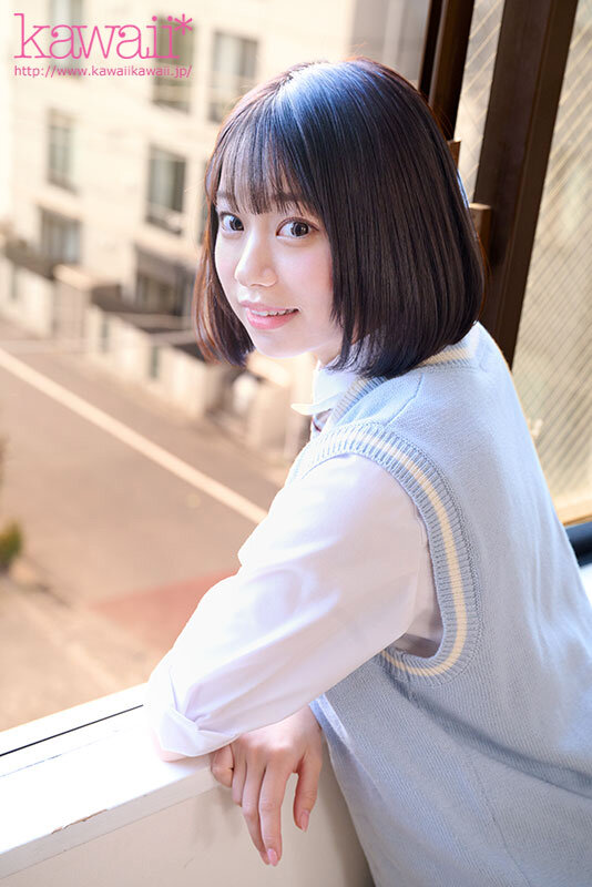 KAVR-431 [VR] Incest with my cousin’s cousin. The relatives gathered for the first time in a while. Ito had gone from a brat to a bratty girl. She crawled into my futon like she used to. We got warm together… and our crotches got warm too. Shhh! And we created a secret just for the two of us. Akana Ito