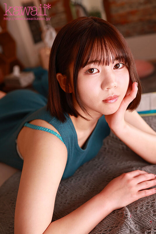 KAVR-438 [VR] She’s a hairdresser’s assistant, but when she takes off her clothes she reveals a hidden huge bust (F cup). When she gets stressed out and gets drunk, she comes home and is so horny she pushes him down and begs for sex. Yukino Nagimiya