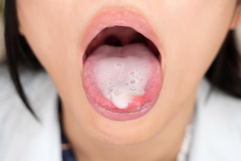 SAVR-632 [VR] My girlfriend can’t do this, right? My childhood friend, Kurumi Sakura, is jealous that I have a girlfriend and keeps giving me a sticky blowjob