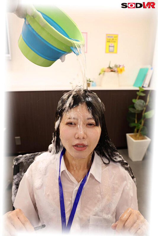 DSVR-1630 [VR] [8K] Time-stopped World – Female Employees in a Massive Panic – The office ladies don’t know they’re being violated… Silent domination.