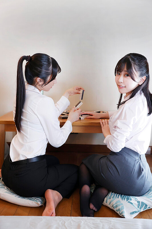 DSVR-1385 【VR】引いたお題は即実行 同期の引っ越し祝い飲み会で えっちな指令だらけのドキドキ積み上げゲーム