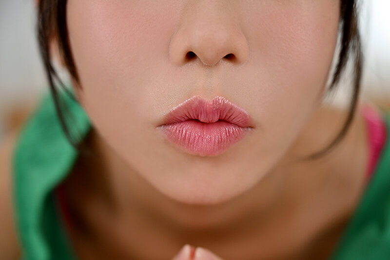 NKKVR-172 【VR】敏感くびれ巨乳娘【8K超肉感特化】はエロ偏差値高めで何度も何度もザーメンを絞り取り求めあう… 天羽りりか