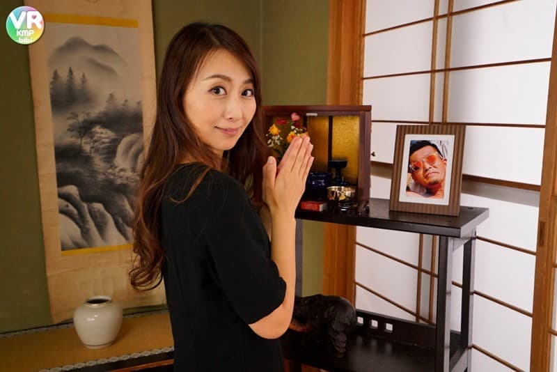 BIKMVR-050 【VR】未亡人 他人棒に欲情して連続中出しSEX！！ 「めちゃくちゃにして…」 青木玲