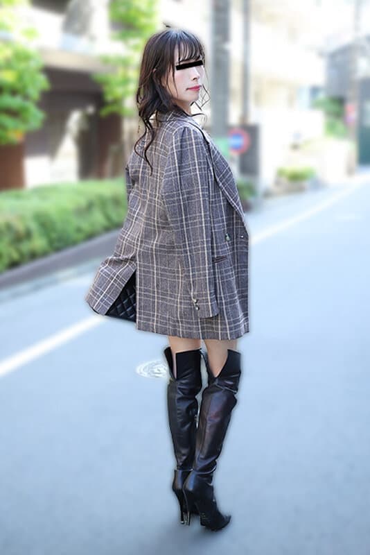 NKKVR-136 【VR】ザーメン?捕食?レディ！！【超肉感舐め舐め特化】 ザーメンを搾取しまって狂ったように快楽を求めてきて超絶テクで何度も射精させられたボク…