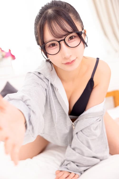 VRPRD-077 【VR】妹みたいな姉 童貞の弟を何発も射精させるロリ可愛くて激エロな姉と初体験に出てるAV女優名まとめVRパラダイス – VRPRD-077