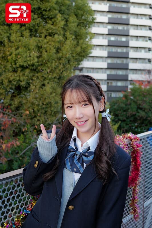 SIVR-408 【VR】“文化祭，要不要和我一起溜走？”被校园女神三田同学牵住手…脱下制服后，她性感成熟的苗条身材瞬间让我沦陷 这场突如其来的偷跑SEX实在太棒了 三田真铃