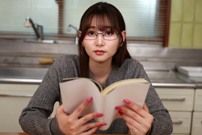 SAVR-769 【VR】平时沉默寡言、冷冰冰的女友，因不习惯喝酒而失控…她一反常态，放荡地向我求爱，上演了一场饥渴的激情交合。静河