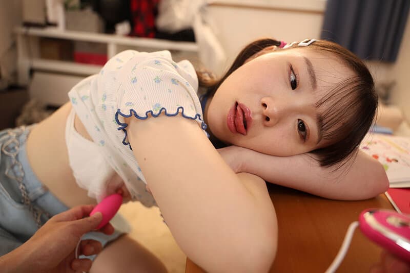 VRKM-1522 【VR】不自觉露出娇羞表情的可爱小梢 藤田小梢