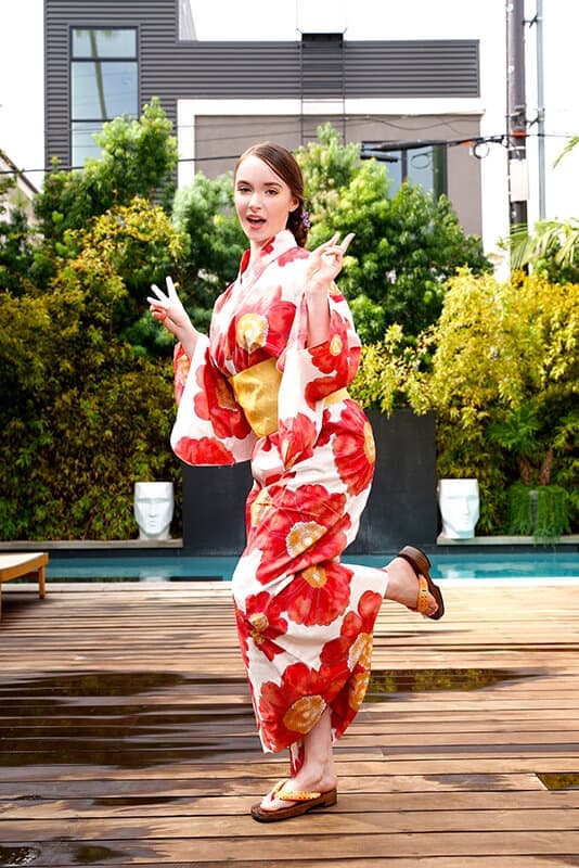 SLR-015 【VR】留学中にできたアメリカ人彼女が浴衣＆三つ編みまとめ髪の和装スタイルでホームシックな僕を逆オモテナシしてくれるイチャらぶ騎乗位スロー着衣セックス Hazel Moore