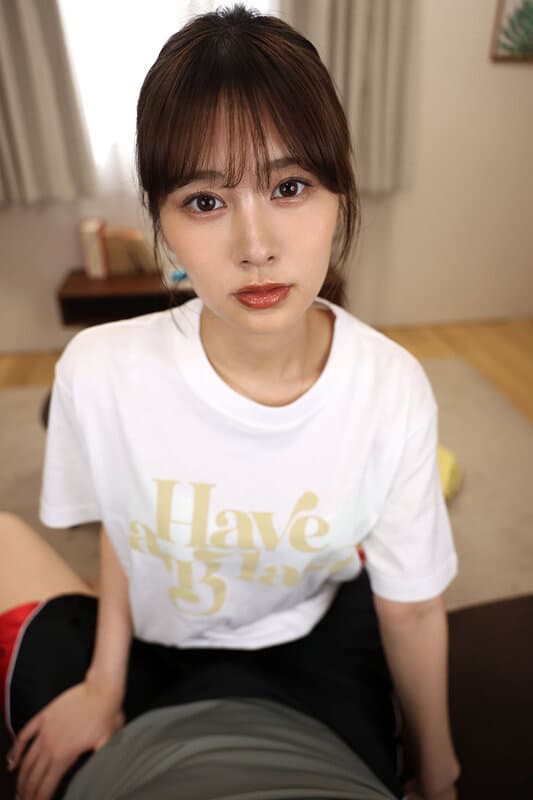 SAVR-573 【VR】你…是我的推。被大学里首屈一指的高岭之花表白，出于兴趣将她发展成了性伴侣，然而…我的感情可能已经逆转，陷入她满溢的“大喜欢之吻”中。鳳みゆ