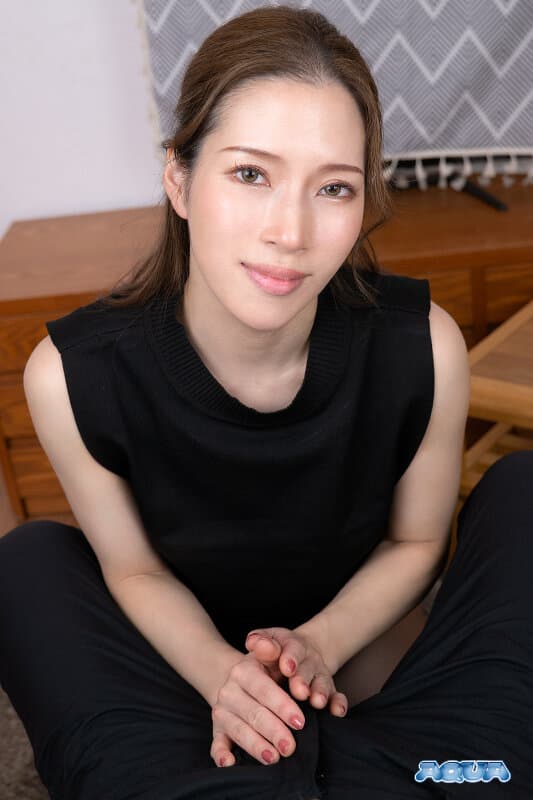 AQUMAM-027 【VR】无法用丈夫的精子受孕，于是诱惑初次见面的男人进行“他人棒孕活” 二宫和香