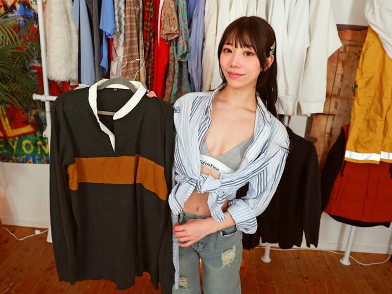 AJVR-272 【VR】美女店员用换装视频吸引顾客，意外勃起后引发试衣间激情，尾崎绘里花