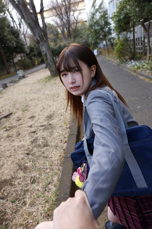 VRPRD-124 【VR】流浪女学生【性欲失控强欲】被强行侵犯，多次高潮却坚称未达巅峰……哎呀？这个时间点，干脆带走吧 花狩舞