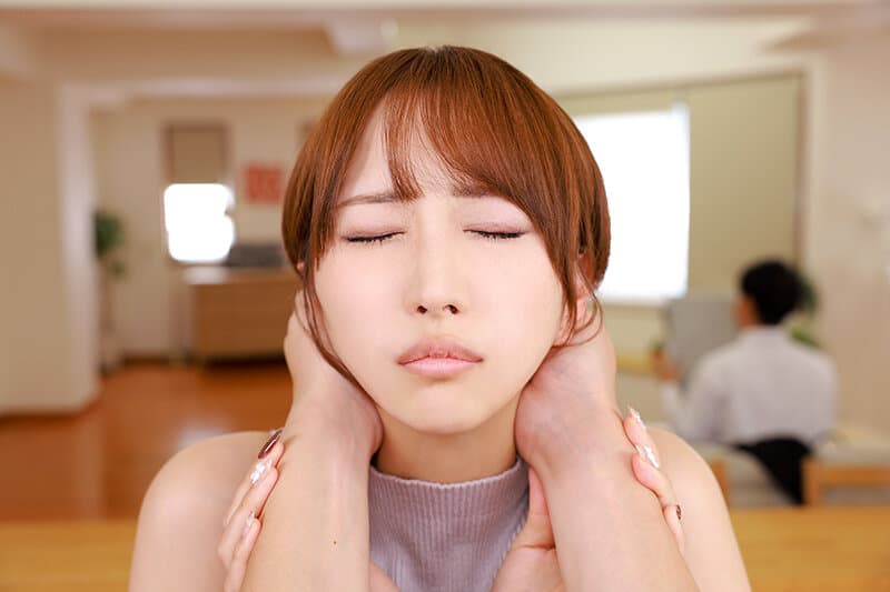 URVRSP-427 【VR】【8K VR】被卑劣继父抓住把柄的我，趁丈夫不在时被他逼迫进行短暂的中出性行为，无力反抗终致怀孕不了了。那贺崎雪乃