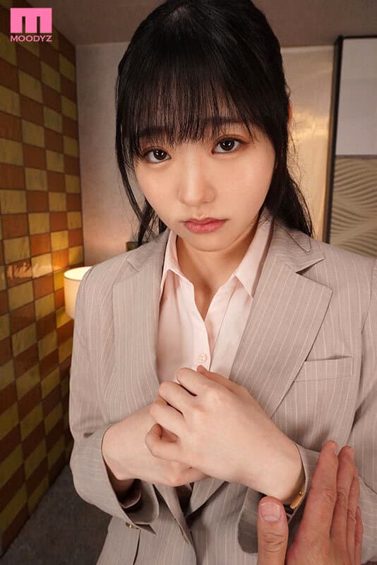 MDVR-317 【VR】出差同房逆NTR 用这胸、这身体逼近！明明有妻子却赤裸裸地 尽情享用亿万日元身体的那个夜晚 百田光希