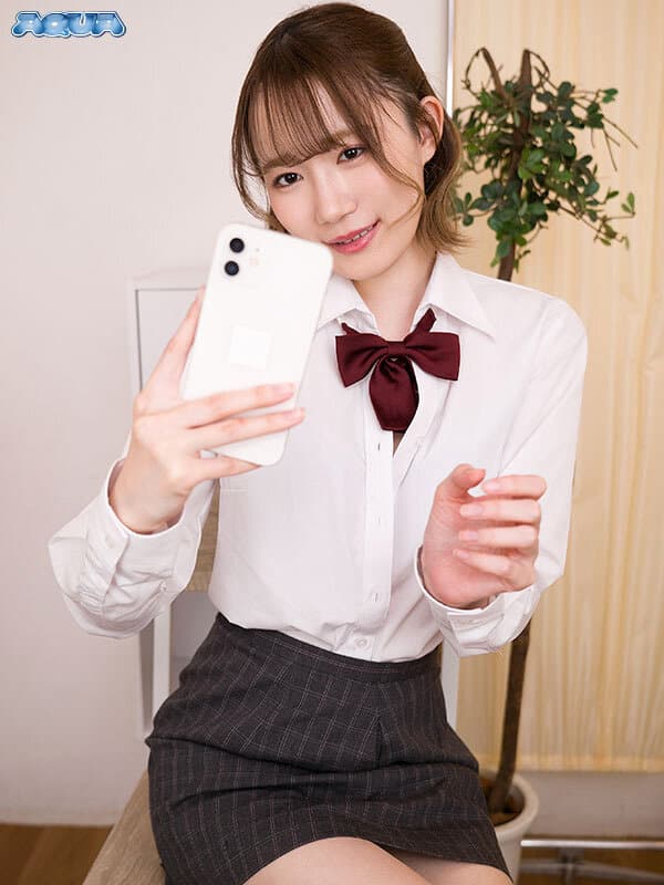 AQUMA-053 【VR】可以尽情用手机拍下你自慰时的表情吗？