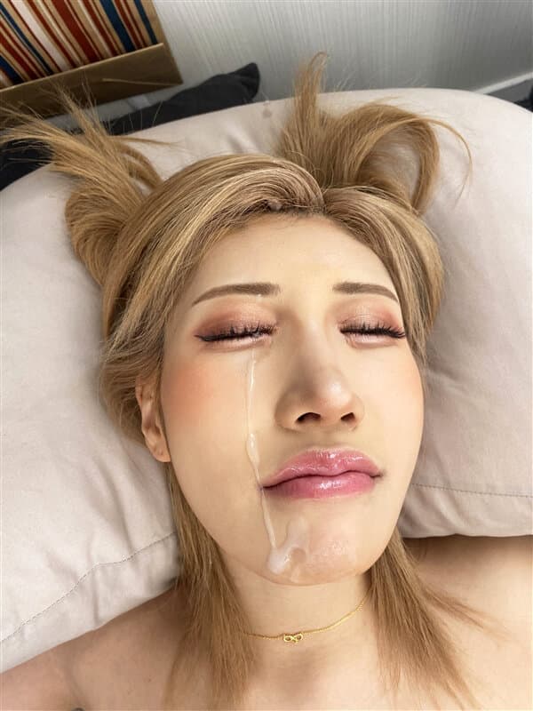 KIWVR-543 【VR】高身長のスレンダー金髪美脚GALに【ミニスカ本革黒ブーツ！ J○制服ルーズソックス！】を着せてコスプレ生ハメ猛烈FUCK！絶頂連発の早漏マ○コを一心不乱に激突いて【ブーツ射精?中出し2発?顔射】 渋谷華