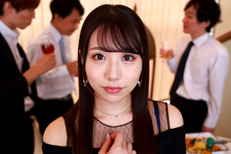 SAVR-198 【VR】私から…目そらさないで。淡い記憶を残した同窓会にて。幼馴染の一途な瞳に魅了され、空白の時間を一瞬で埋めるような綺麗で大胆なセックス。尾崎えりか