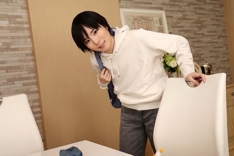 URVRSP-407【VR】【8K VR】大学に馴染めずいつも一人の僕と仲良くしてくれる優しいイケメン君の秘密 男になりたい♀×かっこいい男に憧れる♂、誰にも内緒のBL？ストーリー かーくんに出てるAV女優名まとめunfinished – URVRSP-407