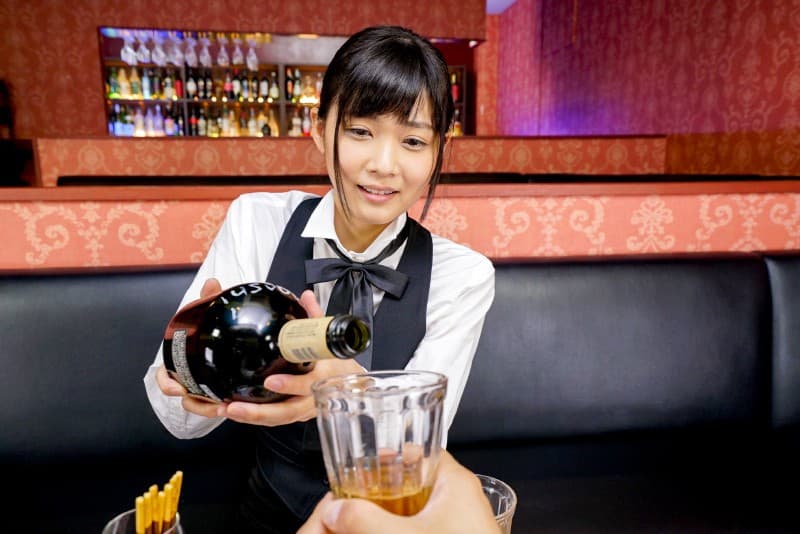 MMVRSP-002 【VR】ほろ酔いバーテンダーと禁断の大人のSEX中出し発射 山井すず